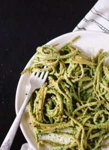 kale-hemp-and-flaxseed-oil-pesto